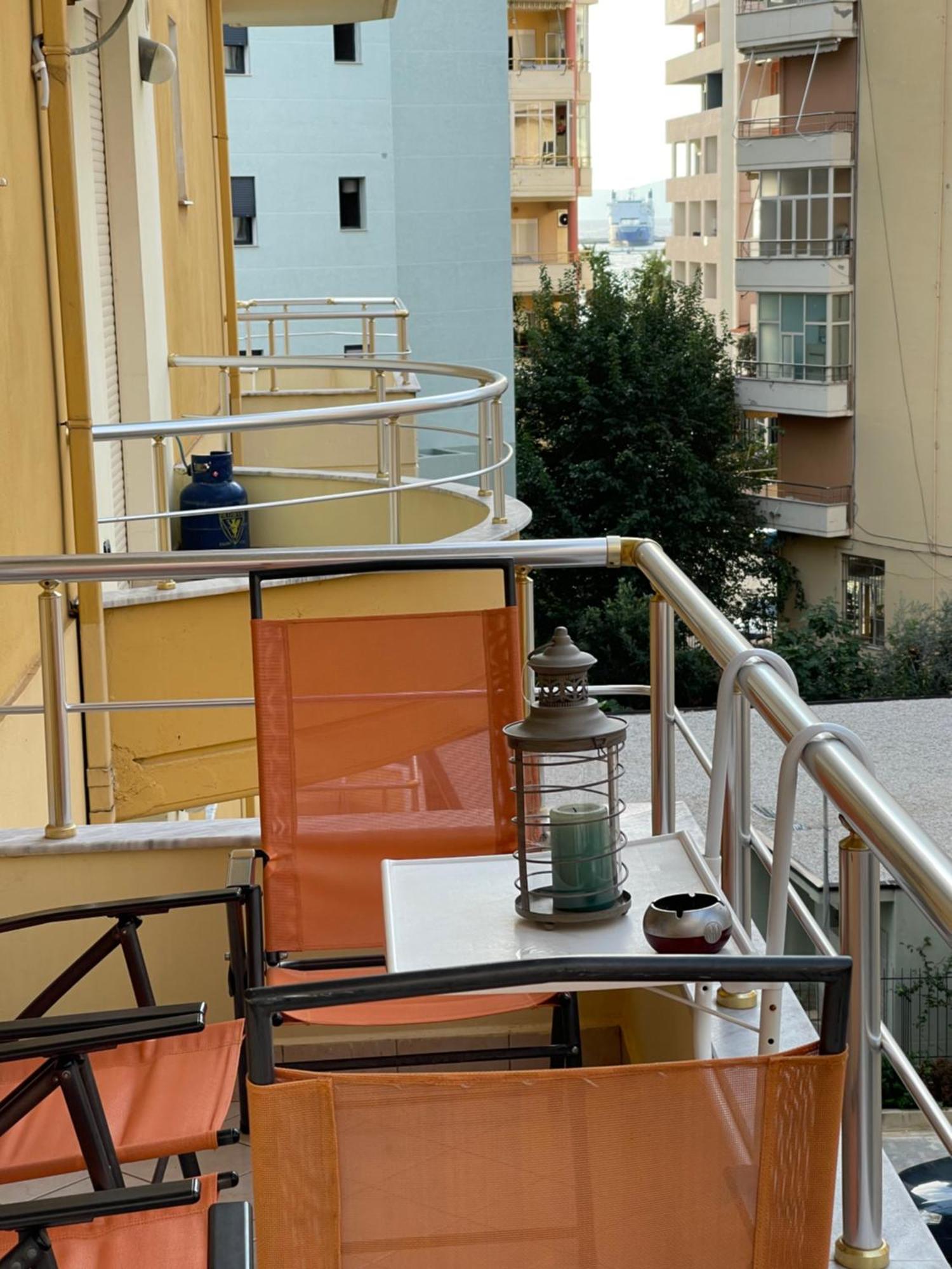 Flora Appartement *